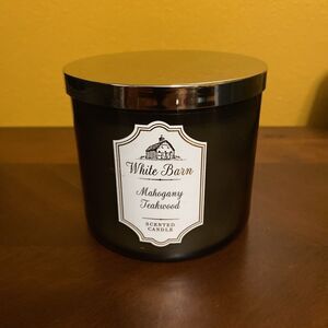 Bath and Body Works 3 Wick 14.5 oz Candle- Mahogany Teakwood